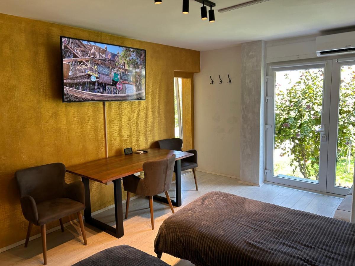 Apartment Gal Novo Mesto Bagian luar foto